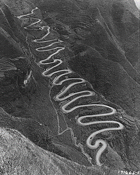 圖四　民國33～34年間的貴州24拐公路（資料來源：維基共享資源，公共領域）