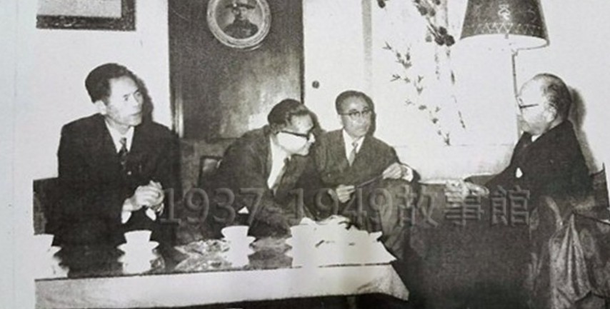 圖五　何應欽（右一）與楊馥成（左一）及福本博士經常在何應欽家裡討論農業議題。