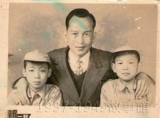 圖七　許植基任教澎湖初中，師生合影。